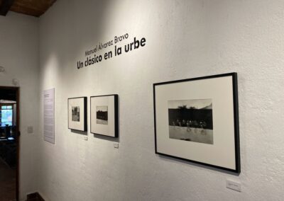 Vista de sala "Manuel Álvarez Bravo. Un clásico en la urbe".